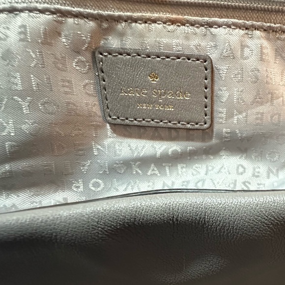 Kate Spade Fremont Place Travel Carmen Grey - Picture 4 of 15